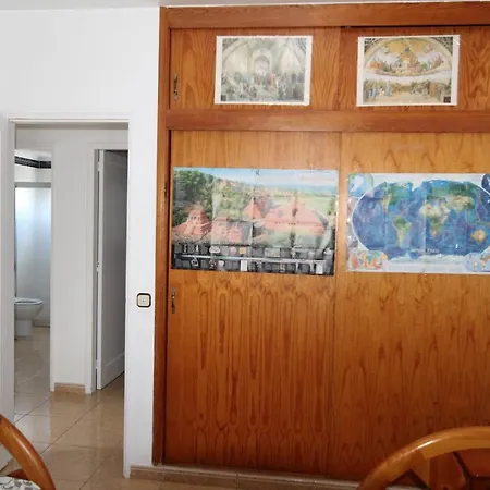Apartmán Apto Amplio Con Vistas Al Mar Y Piscina, Aa *